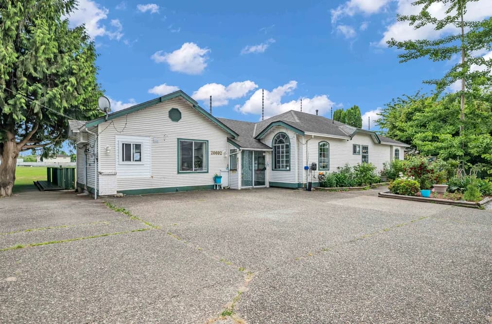 20692 RIVER ROAD, Maple Ridge, BC — Residential for Sale - Main Photo