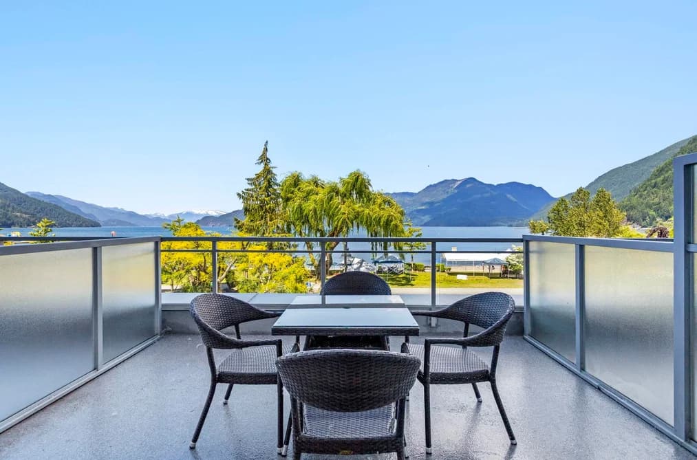 206C 160 ESPLANADE AVENUE, Harrison Hot Springs, BC — Residential for Sale - Main Photo