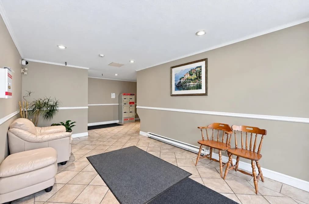 207 10438 148 STREET, Surrey, BC — Residential for Sale - Photo 2