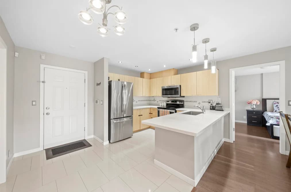 207 12083 92A AVENUE, Surrey, BC — Residential for Sale - Photo 2