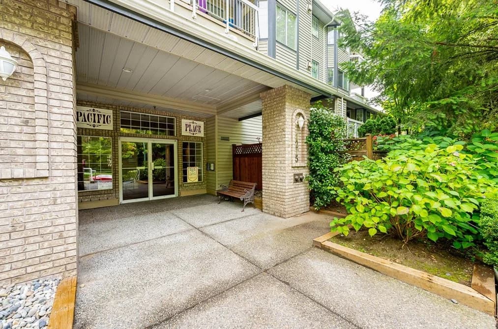 207 1215 PACIFIC STREET, Coquitlam, BC — Residential for Sale - Photo 2