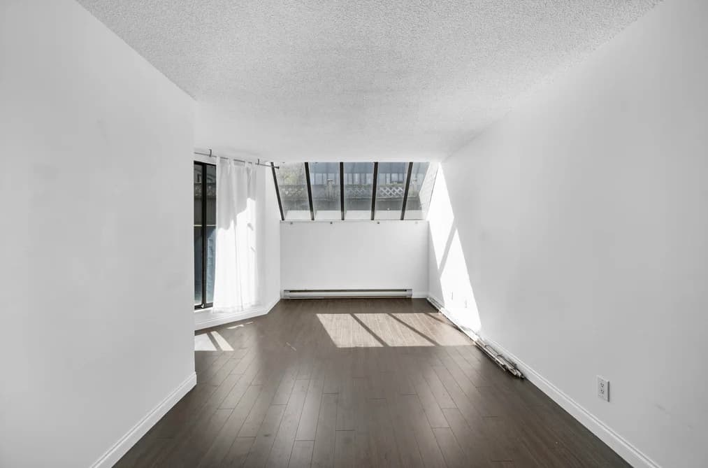 207 1270 ROBSON STREET, Vancouver, BC — Residential for Sale - Photo 2