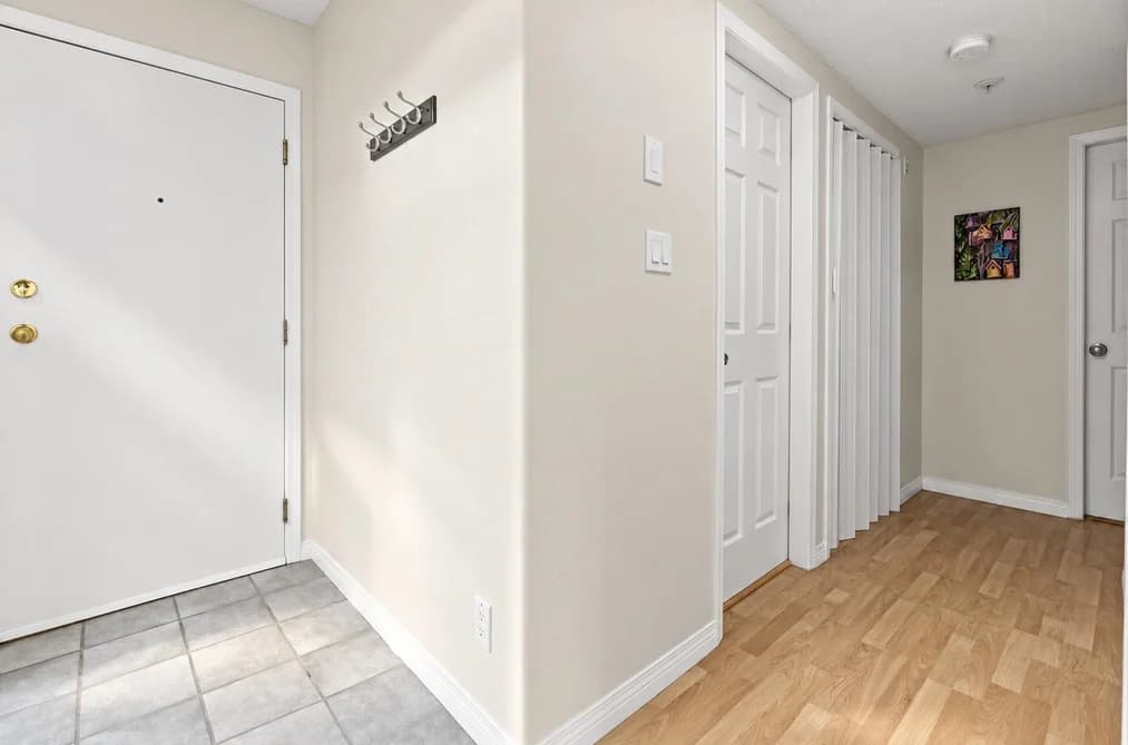 207 1650 GRANT AVENUE, Port Coquitlam, BC — Residential for Sale - Photo 2