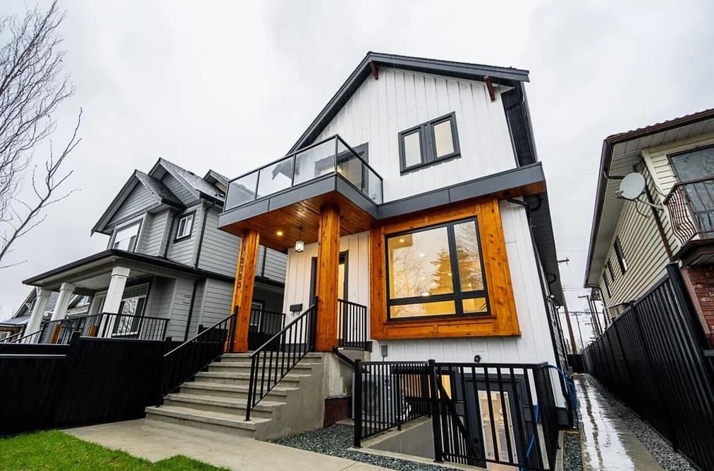 1 2753 NANAIMO STREET, Vancouver, BC — Residential for Sale - Photo 2