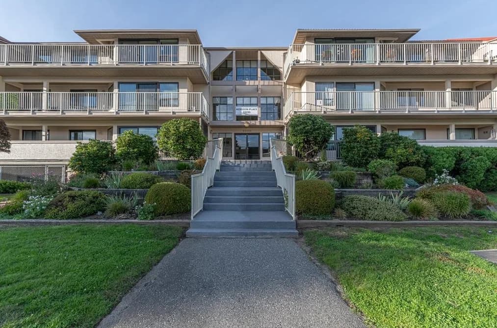 207 33233 BOURQUIN CRESCENT, Abbotsford, BC — Residential for Sale - Main Photo