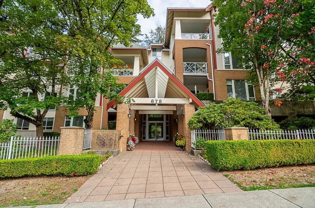 207 678 W QUEENS ROAD, North Vancouver, BC — Residential for Sale - Main Photo