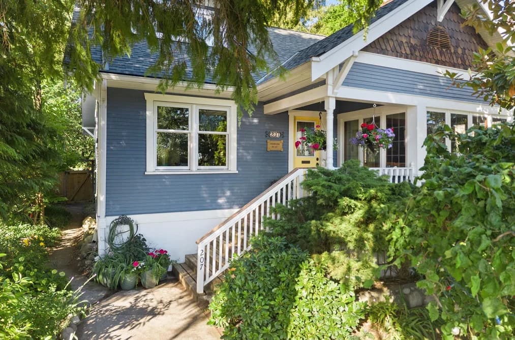 207 EIGHTH STREET, New Westminster, BC — Residential for Sale - Main Photo