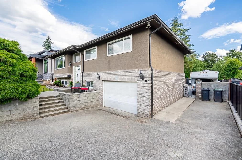 207 MUNDY STREET, Coquitlam, BC — Residential for Sale - Main Photo