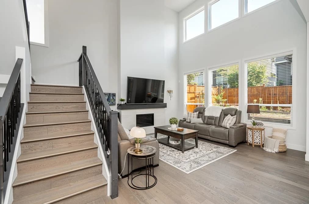 2070 165B STREET, Surrey, BC — Residential for Sale - Photo 2