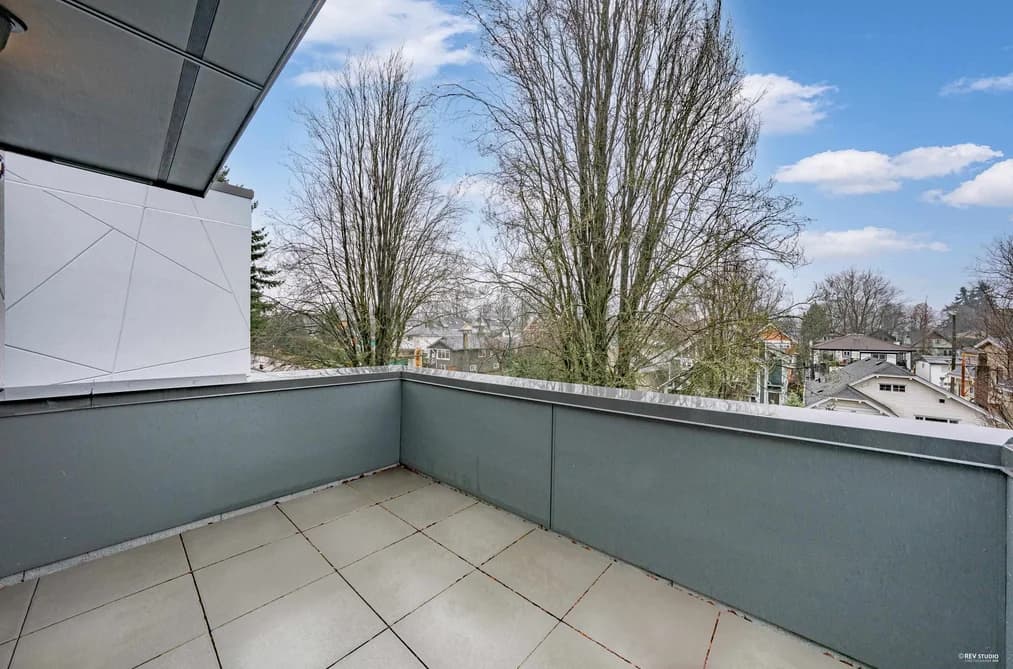 2071 E 1ST AVENUE, Vancouver, BC — Residential for Sale - Photo 2