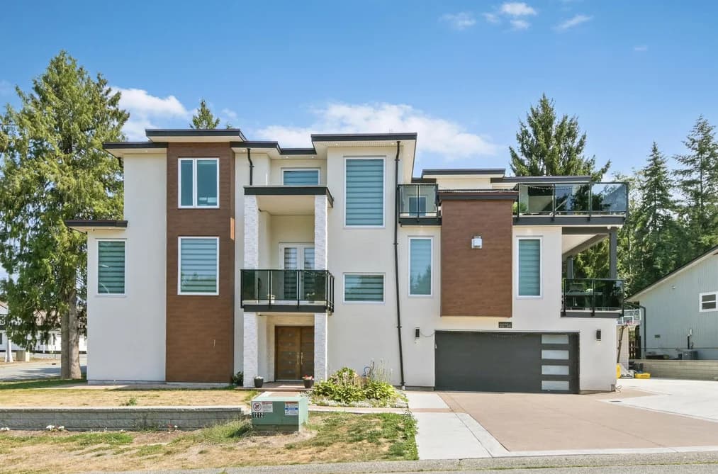 20754 48 AVENUE, Langley, BC — Residential for Sale - Main Photo