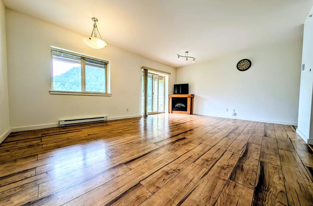 208 1411 PORTAGE ROAD, Pemberton, BC — Residential for Sale - Photo 2