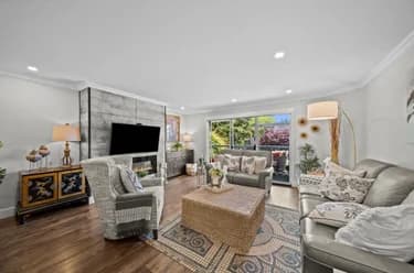 Condo for sale at 208 1441 Blackwood Street White Rock British Columbia - MLS: R3136843