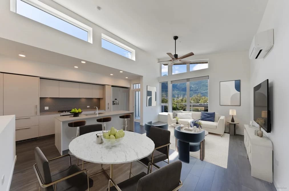 208 1500 SCOTT CRESCENT, Squamish, BC — Residential for Sale - Main Photo