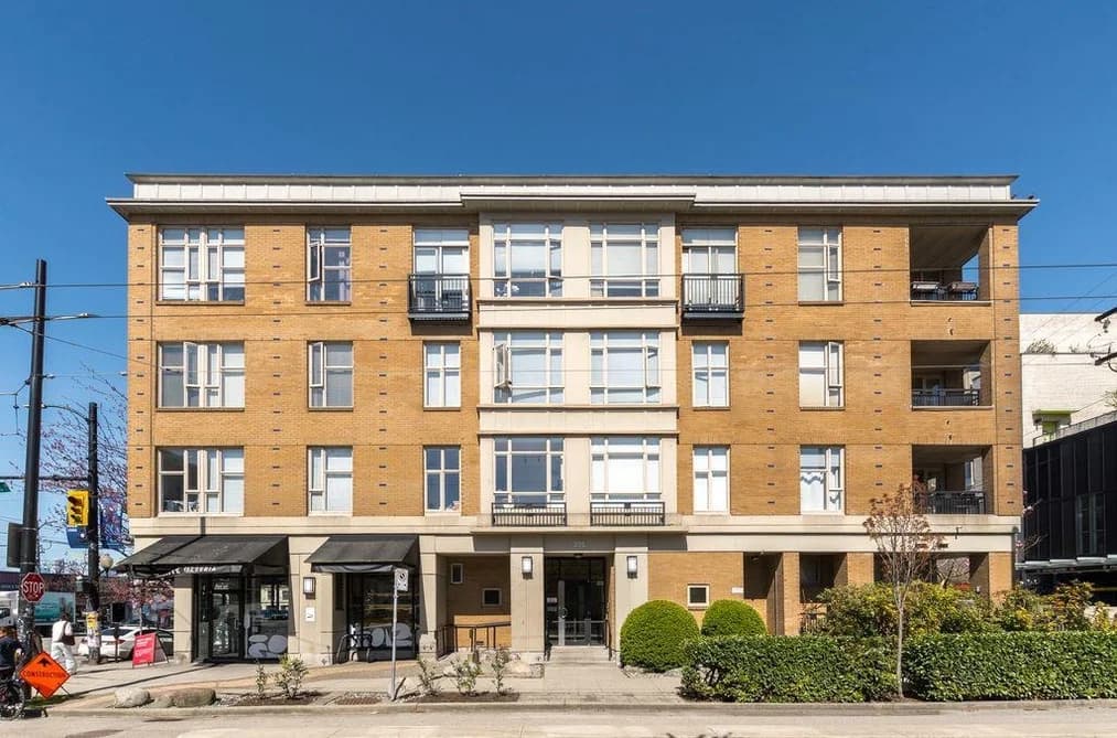 208 205 E 10TH AVENUE, Vancouver, BC — Residential for Sale - Main Photo