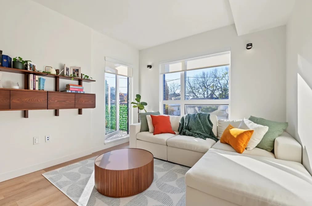 208 2268 E BROADWAY, Vancouver, BC — Residential for Sale - Photo 2
