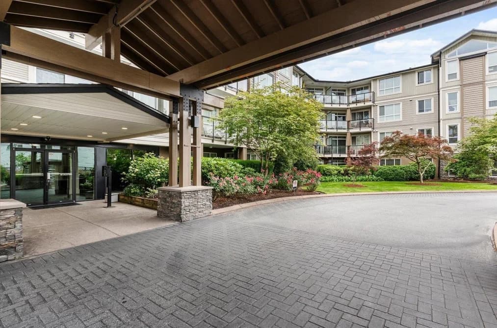 208 32729 GARIBALDI DRIVE, Abbotsford, BC — Residential for Sale - Photo 2