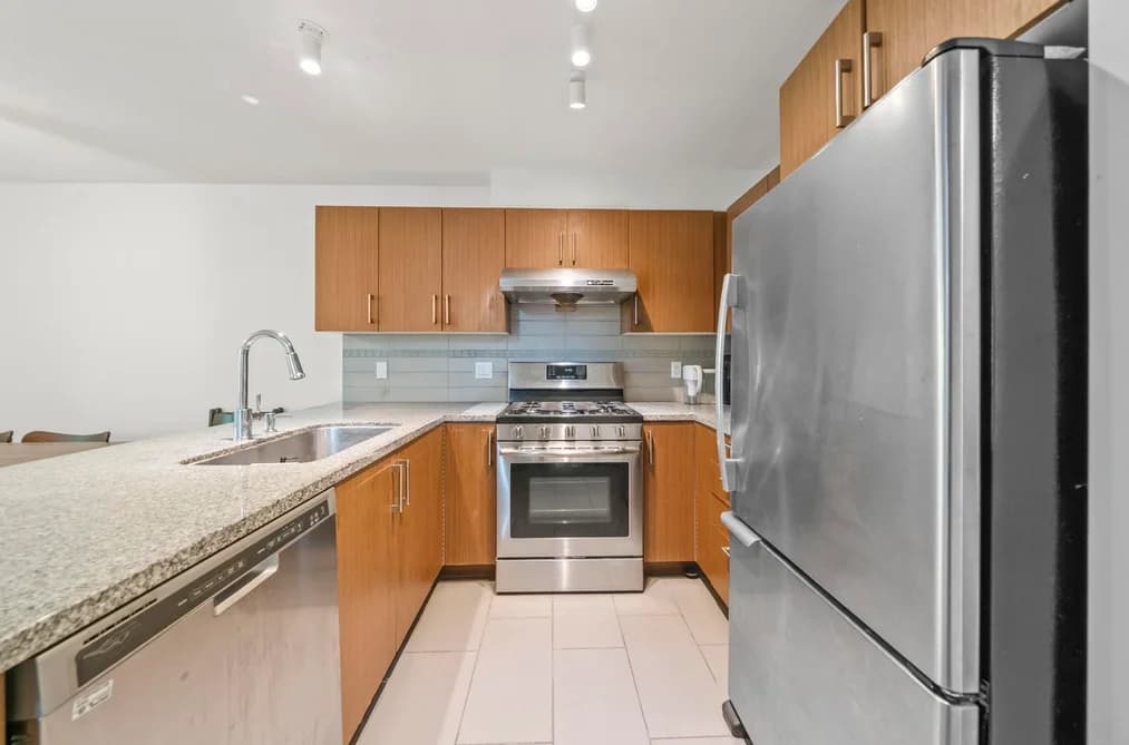 208 6800 ECKERSLEY ROAD, Richmond, BC — Residential for Sale - Photo 2