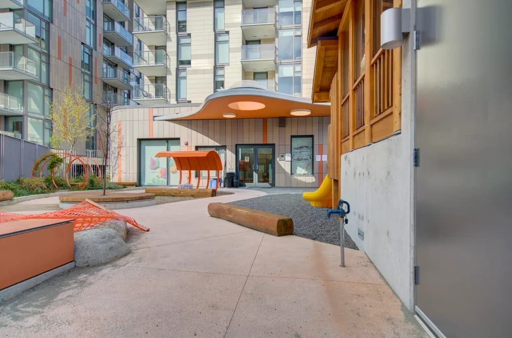 208 8188 FRASER STREET, Vancouver, BC — Residential for Sale - Photo 2