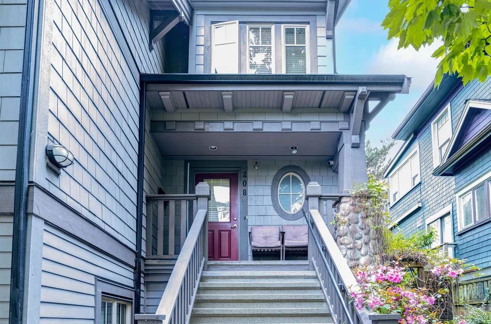 208 W 13TH AVENUE, Vancouver, BC — Residential for Sale - Photo 2