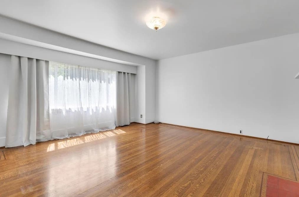 2087 E 26TH AVENUE, Vancouver, BC — Residential for Sale - Photo 2