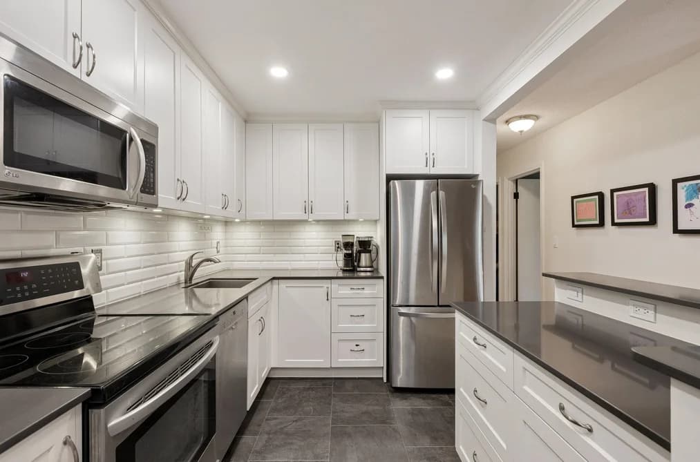 209 310 E 3RD STREET, North Vancouver, BC — Residential for Sale - Main Photo