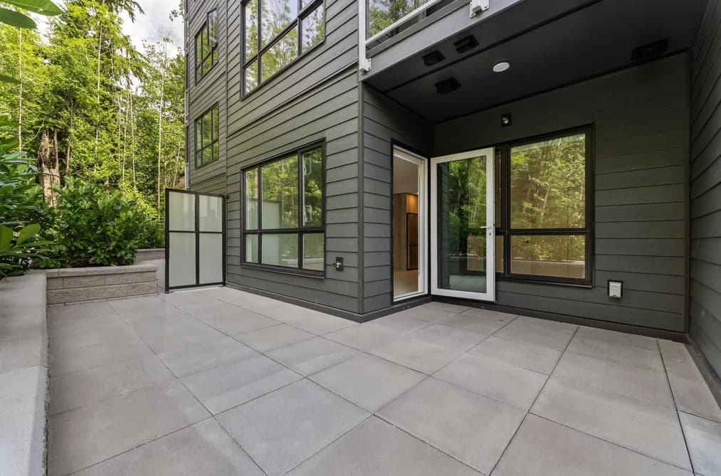209 3594 MALSUM DRIVE, North Vancouver, BC — Residential for Sale - Photo 2