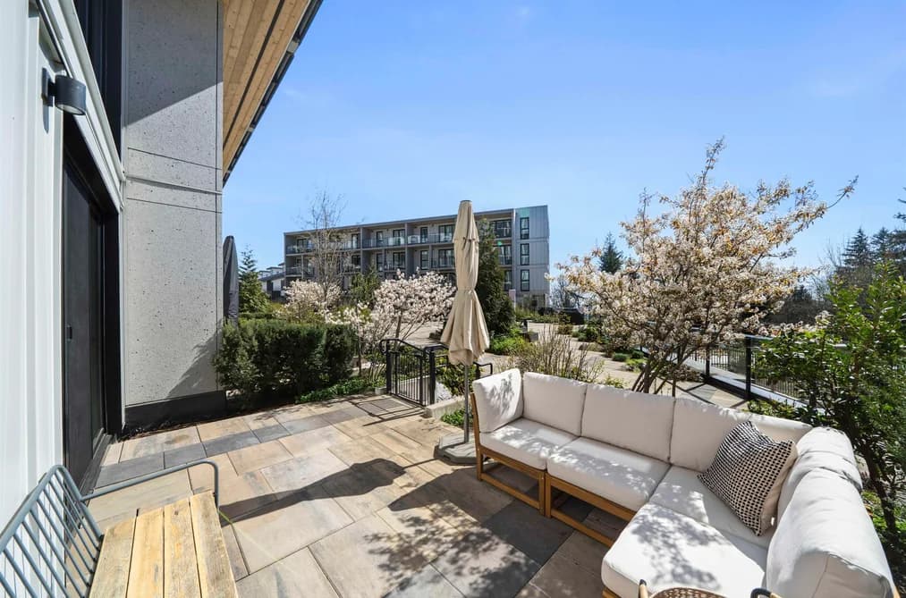 209 9888 UNIVERSITY CRESCENT, Burnaby, BC — Residential for Sale - Photo 2