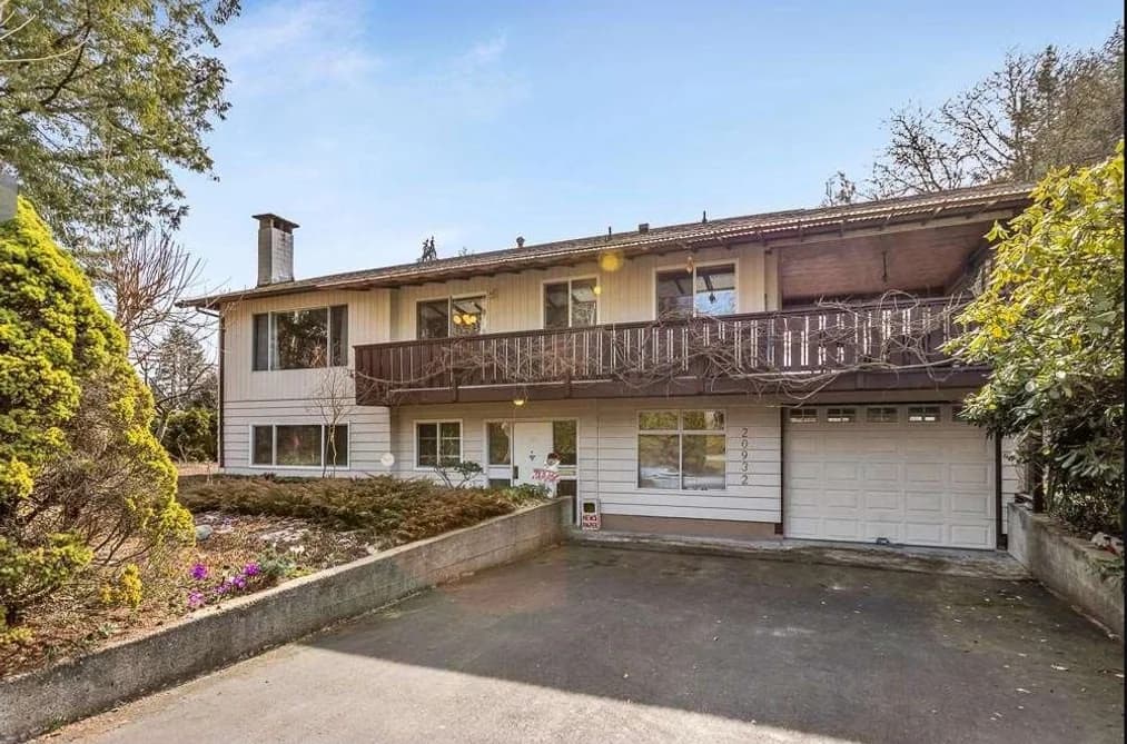 20932 CAMWOOD AVENUE, Maple Ridge, BC — Residential for Sale - Main Photo