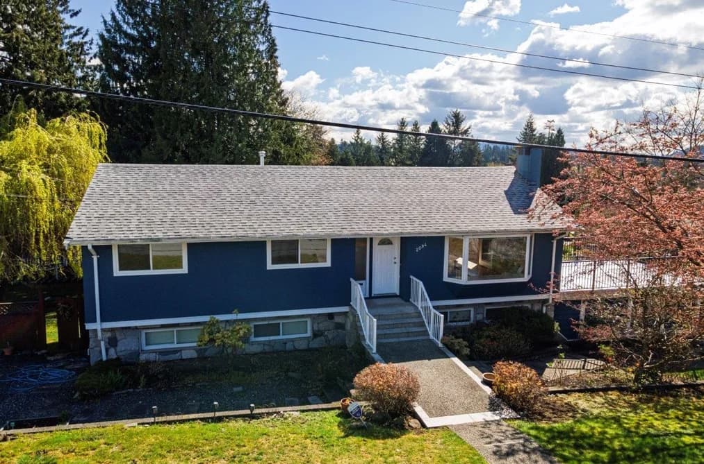 2094 VIEWLYNN DRIVE, North Vancouver, BC — Residential for Sale - Photo 2