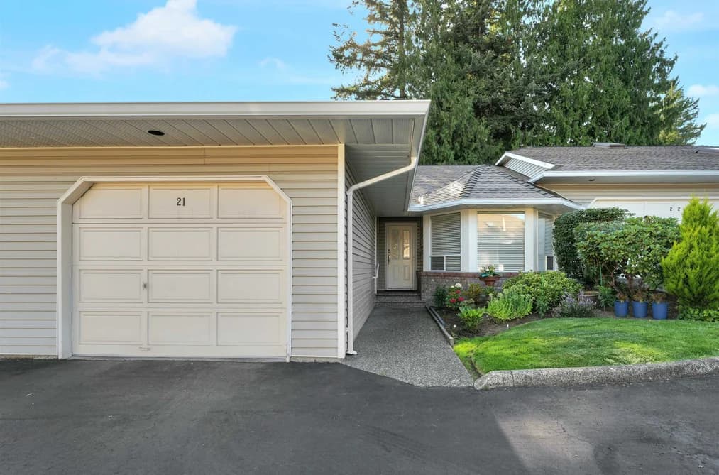 21 32615 MURRAY AVENUE, Abbotsford, BC — Residential for Sale - Main Photo