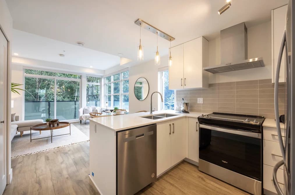 21 6328 KING GEORGE BOULEVARD, Surrey, BC — Residential for Sale - Photo 2