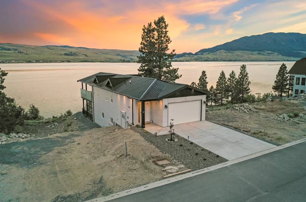 21 6528 WATERSIDE TRAIL, No City Value, BC — Residential for Sale - Main Photo