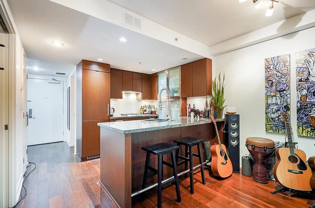 210 1055 RICHARDS STREET, Vancouver, BC — Residential for Sale - Main Photo