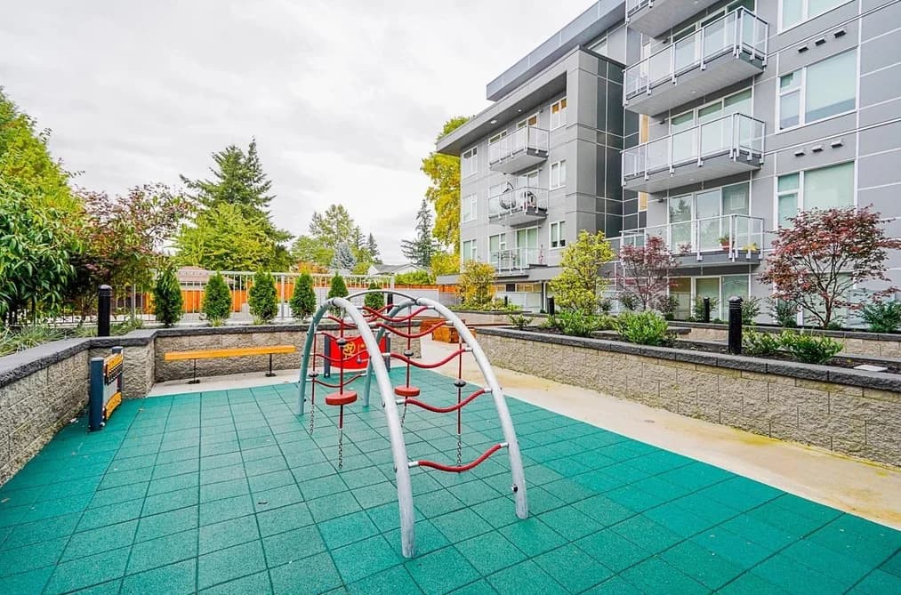 210 10838 WHALLEY BOULEVARD, Surrey, BC — Residential for Sale - Main Photo