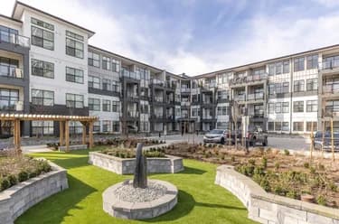 Condo for sale at 210 2120 Gladwin Road Abbotsford British Columbia - MLS: R3135322