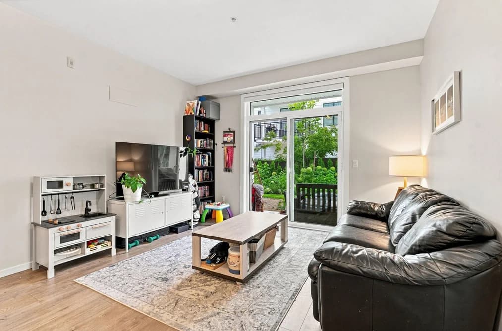 210 3319 148 STREET, Surrey, BC — Residential for Sale - Main Photo