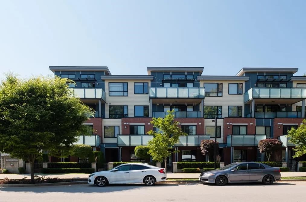 210 6533 MCKAY AVENUE, Burnaby BC V5H 2V5 - Photo 1