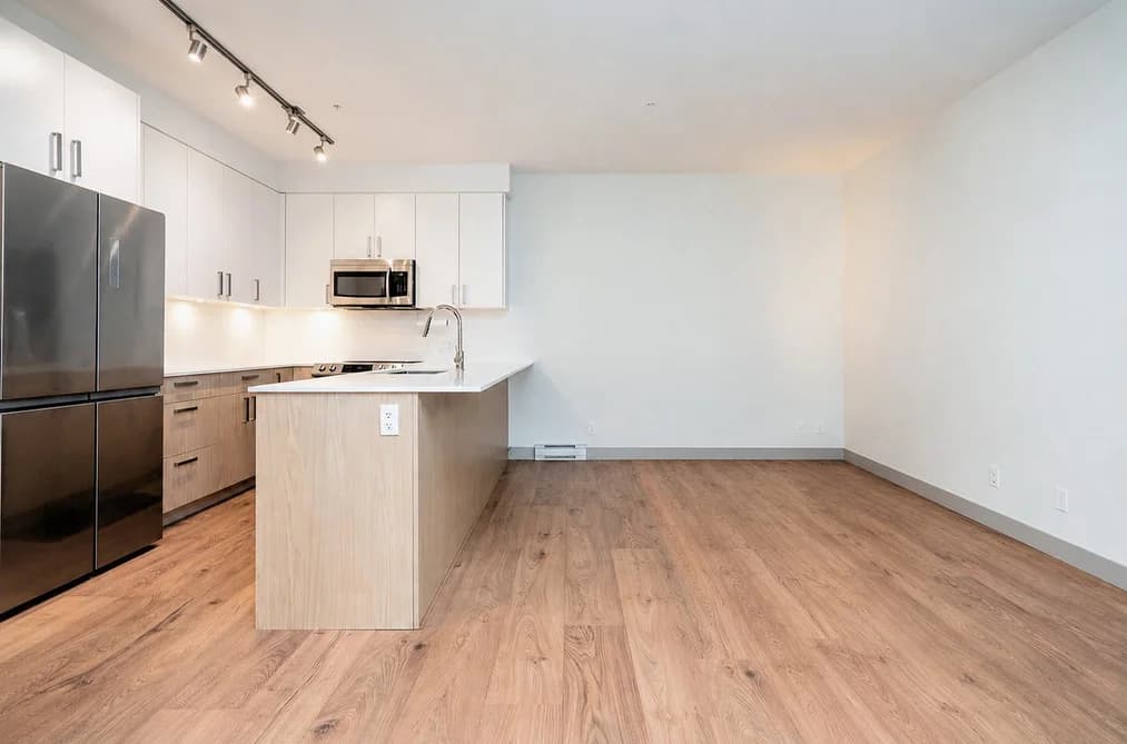 210 6968 ROYAL OAK AVENUE, Burnaby, BC — Residential for Sale - Photo 2