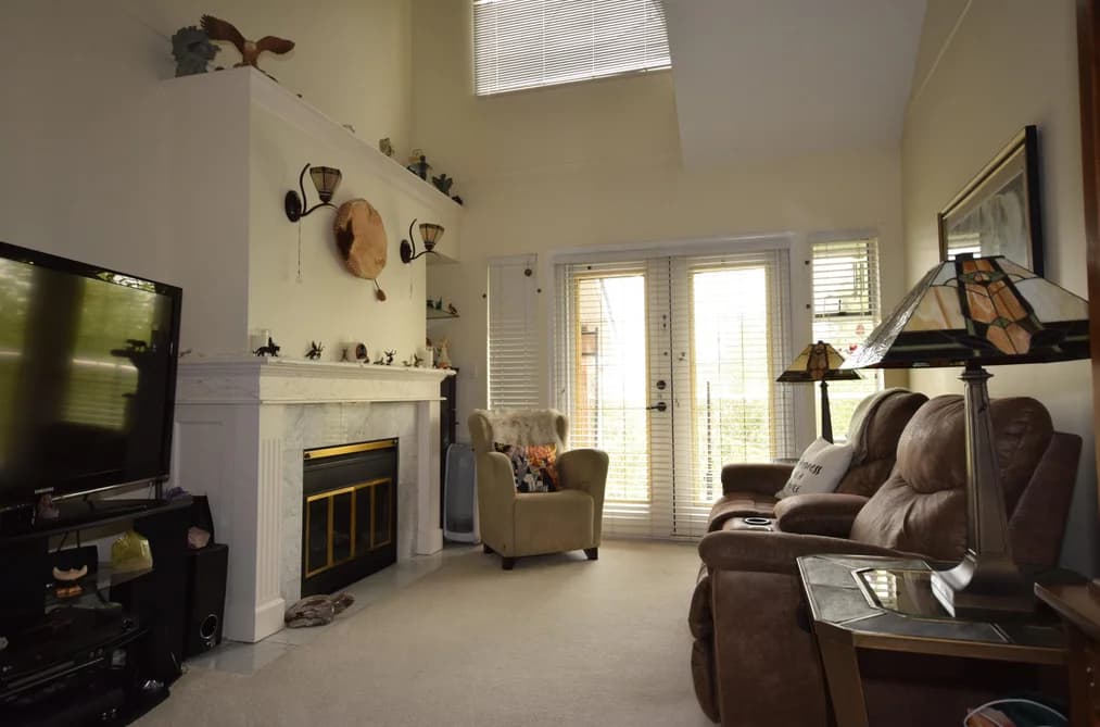 210 74 MINER STREET, New Westminster, BC — Residential for Sale - Photo 2