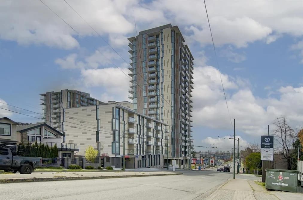 210 8138 FRASER STREET, Vancouver, BC — Residential for Sale - Photo 2