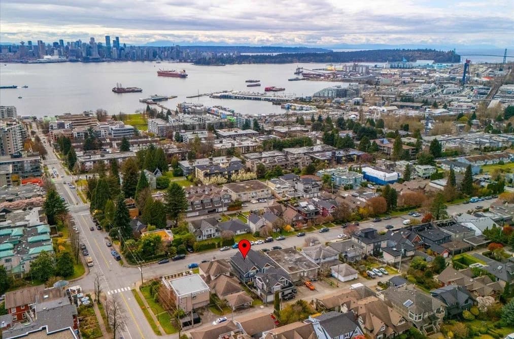 210 W 5TH STREET, North Vancouver, BC — Residential for Sale - Photo 2