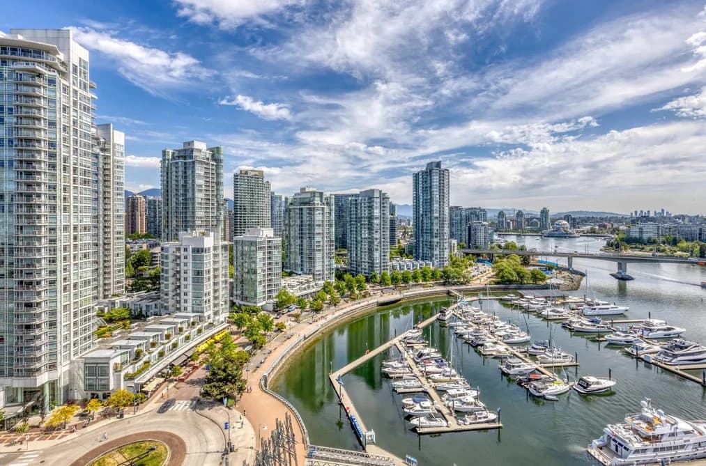 2101 1228 MARINASIDE CRESCENT, Vancouver, BC — Residential for Sale - Photo 2