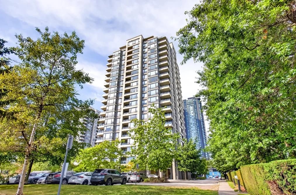 2102 4178 DAWSON STREET, Burnaby, BC — Residential for Sale - Photo 2