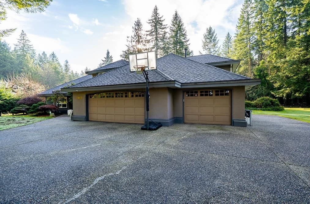 21022 42 AVENUE, Langley, BC — Residential for Sale - Photo 2