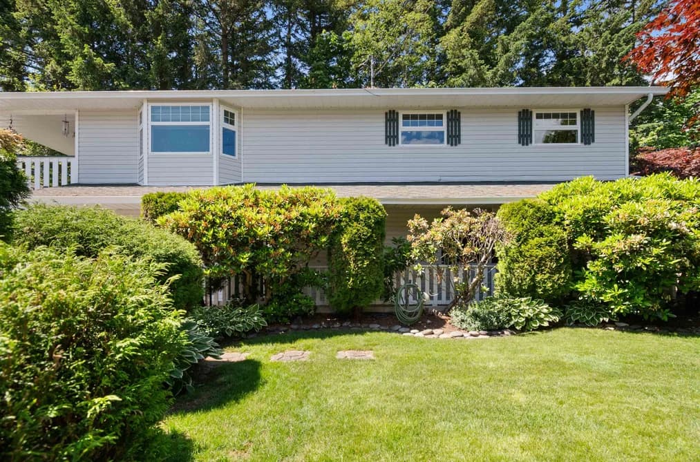 21035 SWALLOW PLACE, Hope, BC — Residential for Sale - Main Photo