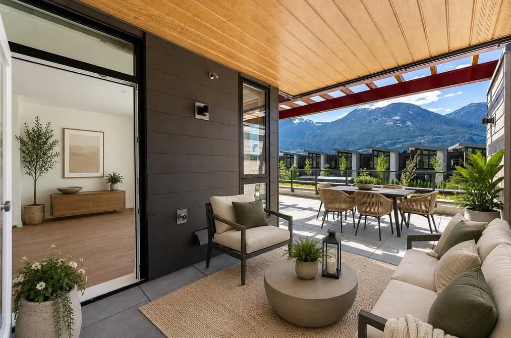 211 1504 SCOTT CRESCENT, Squamish, BC — Residential for Sale - Photo 2