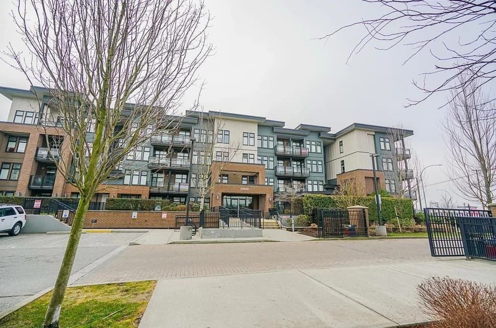 211 20058 FRASER HIGHWAY, Langley, BC — Residential for Sale - Main Photo