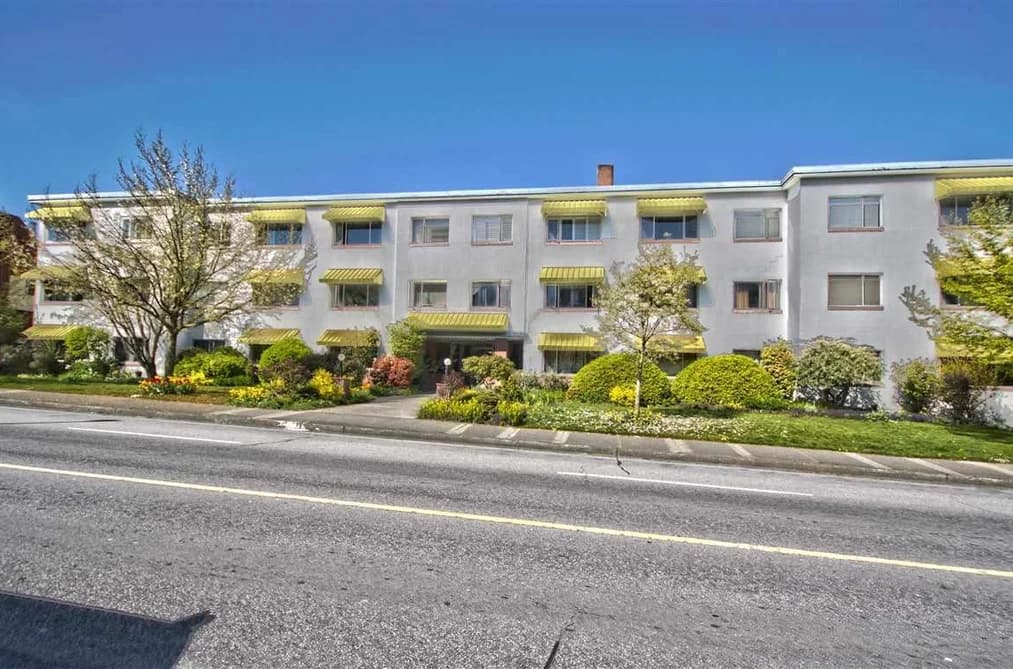 211 2469 CORNWALL AVENUE, Vancouver, BC — Residential for Sale - Main Photo