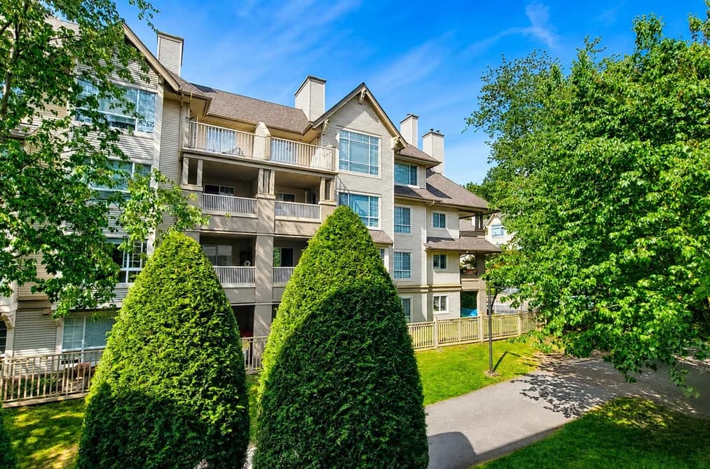 211 2985 PRINCESS CRESCENT, Coquitlam, BC — Residential for Sale - Photo 2